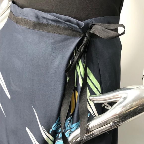 Pants - Picture 4 of 4